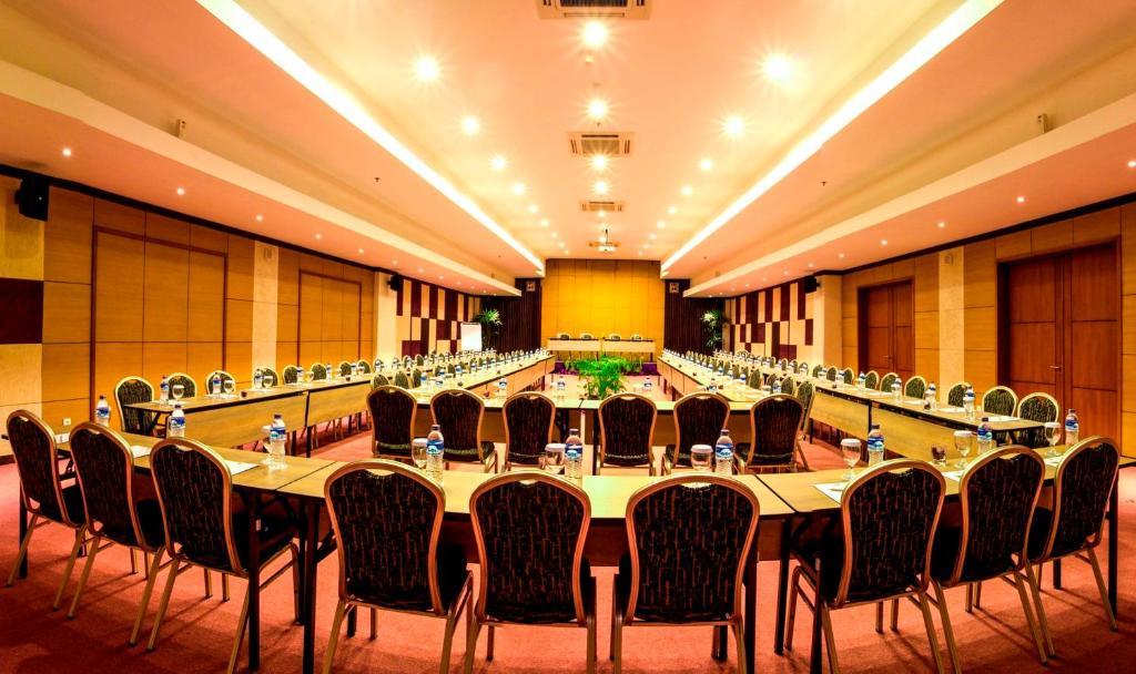 Kuta Central Park Hotel Eksteriør billede